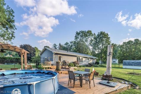 1761 Piercy Drive Akron OH 44312