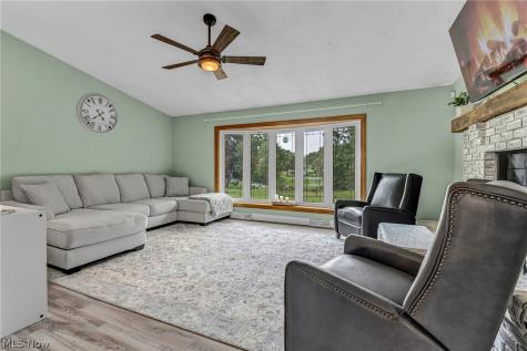 1761 Piercy Drive Akron OH 44312