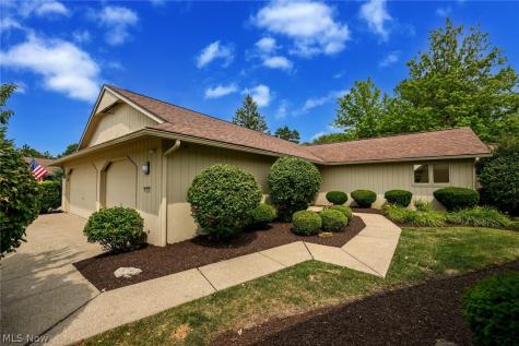 21327 Oak Bark Trail Strongsville OH 44149
