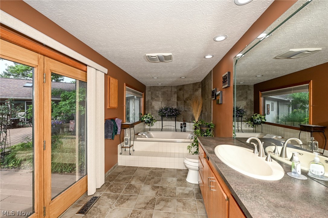 21327 Oak Bark Trail Strongsville OH 44149