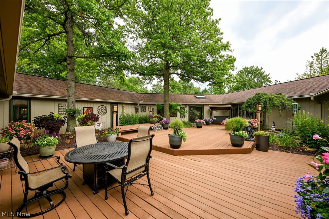 21327 Oak Bark Trail Strongsville OH 44149