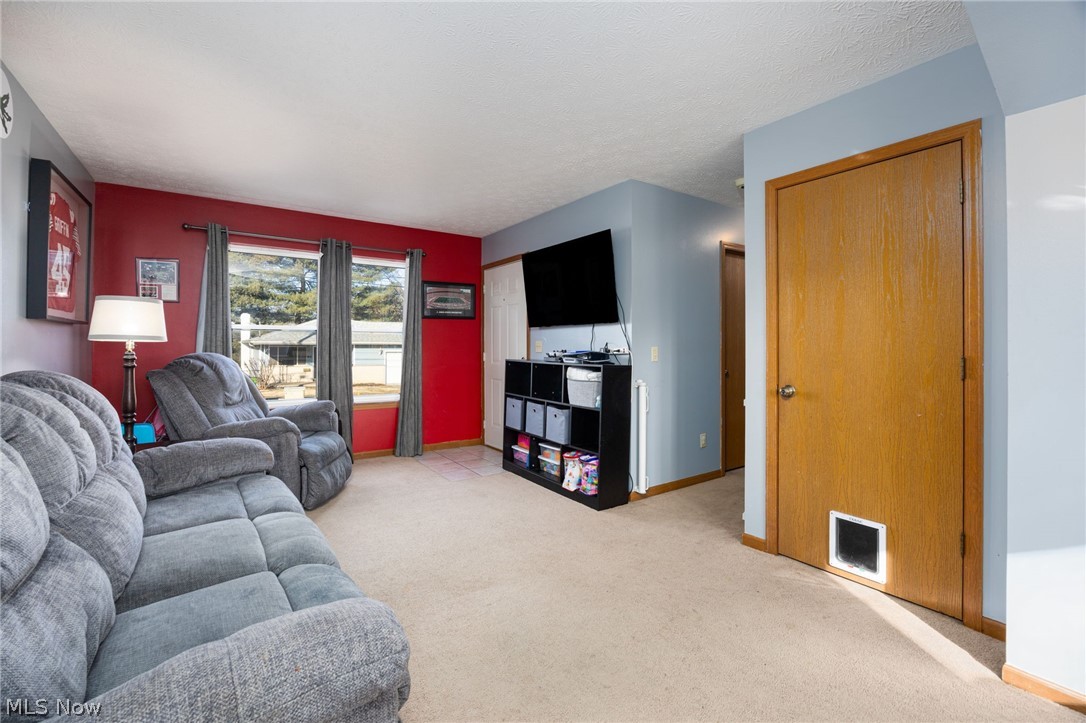 67 25th Street NW Barberton OH 44203
