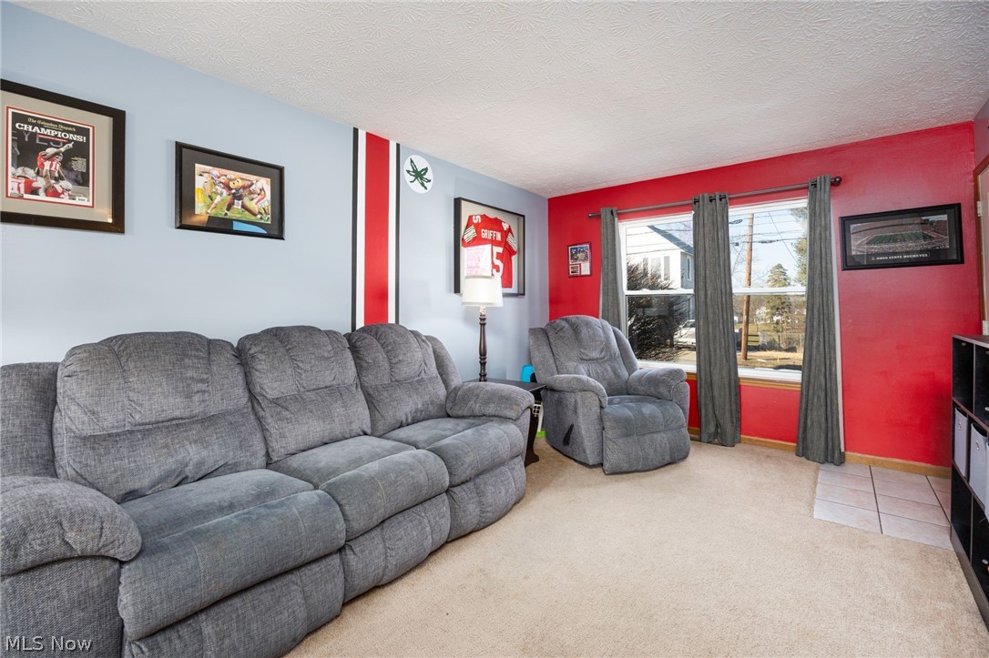67 25th Street NW Barberton OH 44203