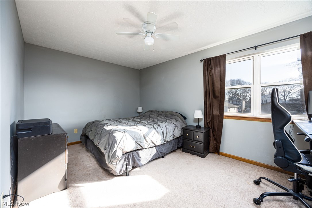 67 25th Street NW Barberton OH 44203