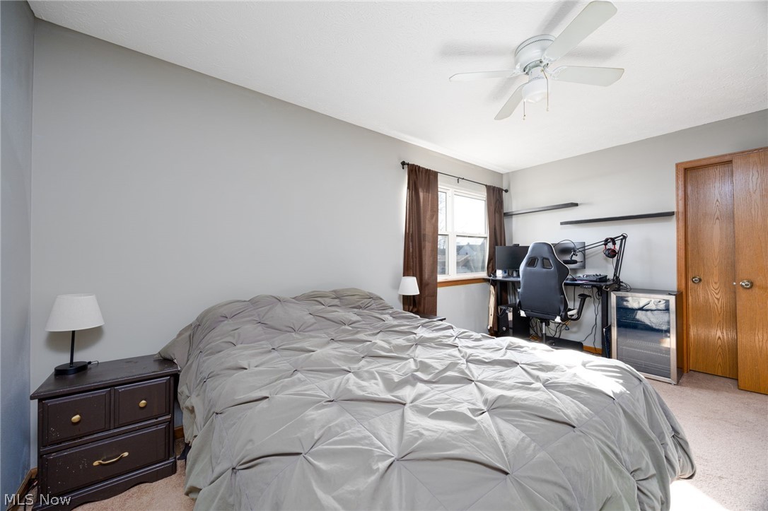 67 25th Street NW Barberton OH 44203