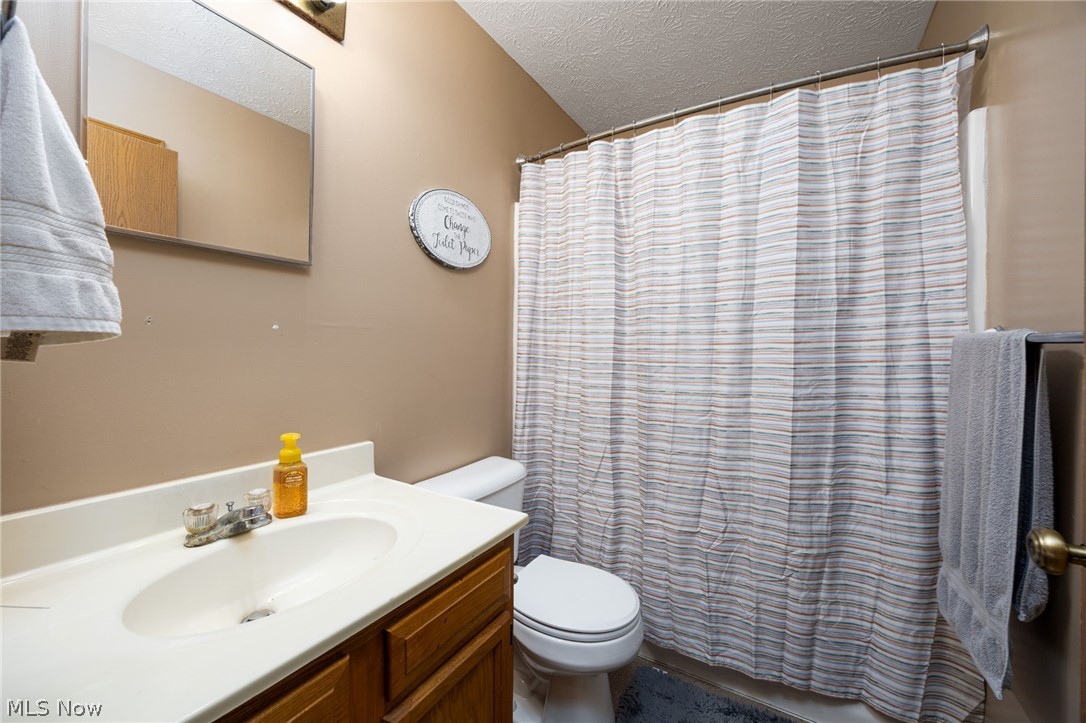 67 25th Street NW Barberton OH 44203