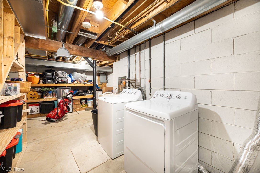 67 25th Street NW Barberton OH 44203