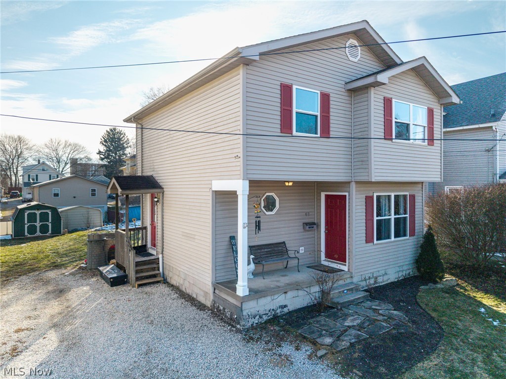 67 25th Street NW Barberton OH 44203