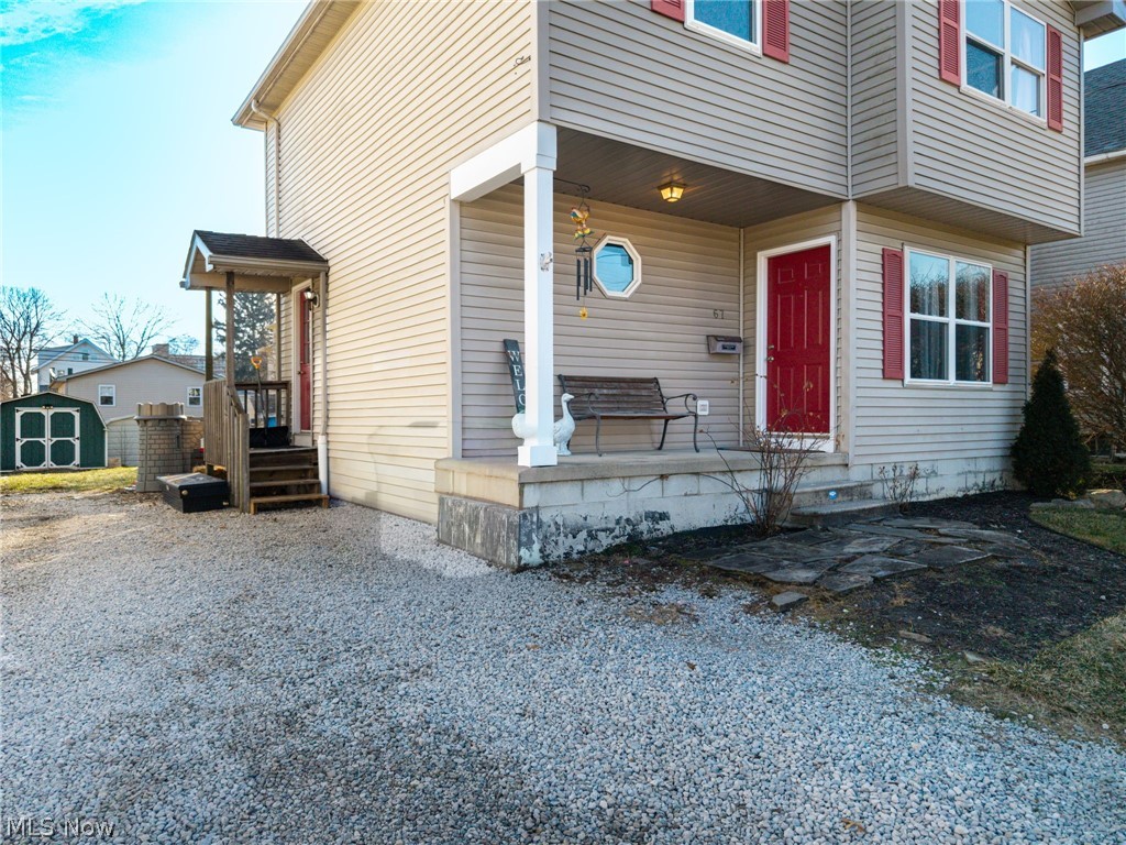 67 25th Street NW Barberton OH 44203