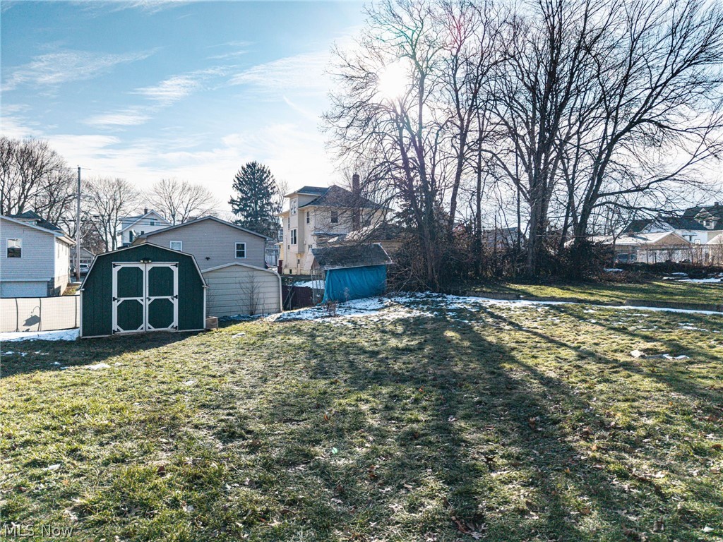 67 25th Street NW Barberton OH 44203