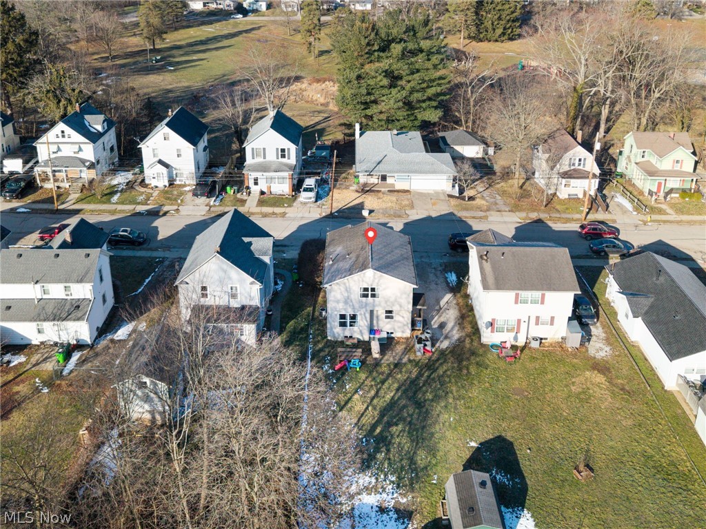 67 25th Street NW Barberton OH 44203
