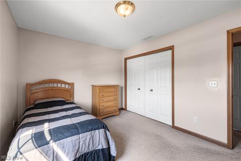 6656 Willow Lake Drive North Royalton OH 44133