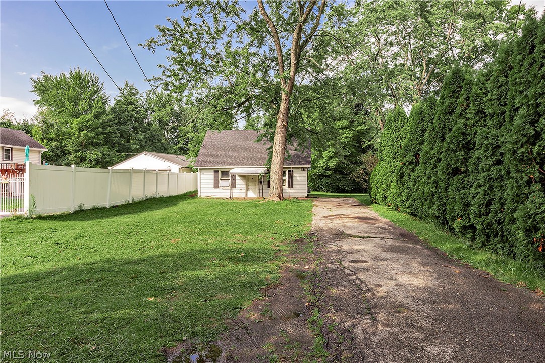 451 North Street Chardon OH 44024