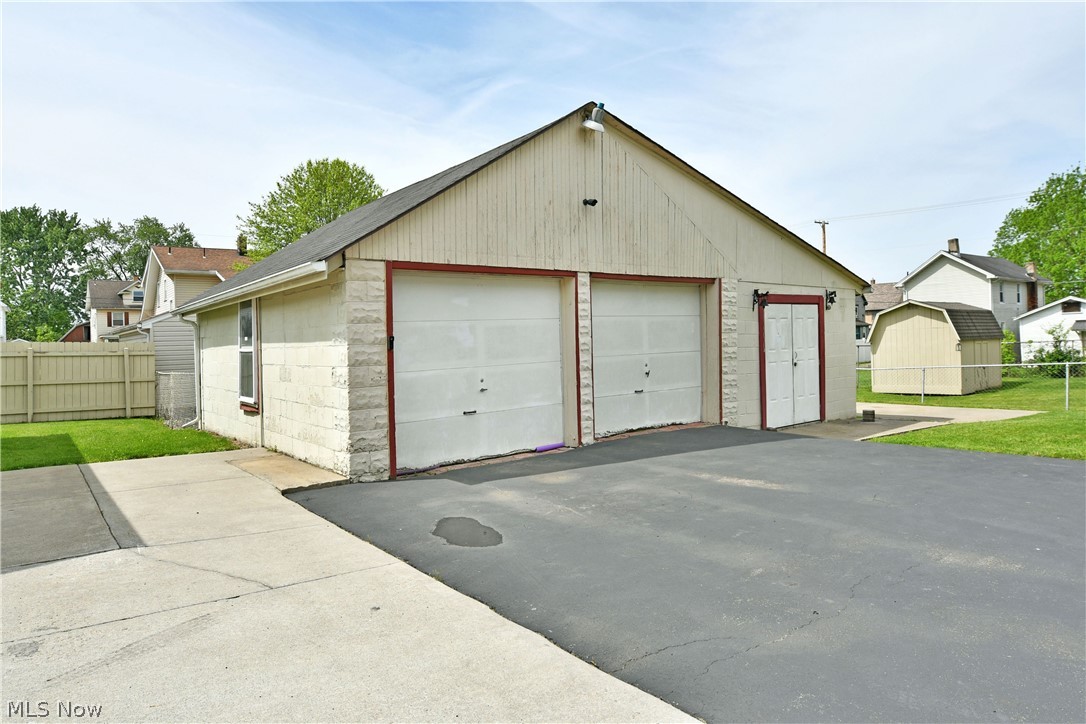 211 E Wilson Avenue Girard OH 44420
