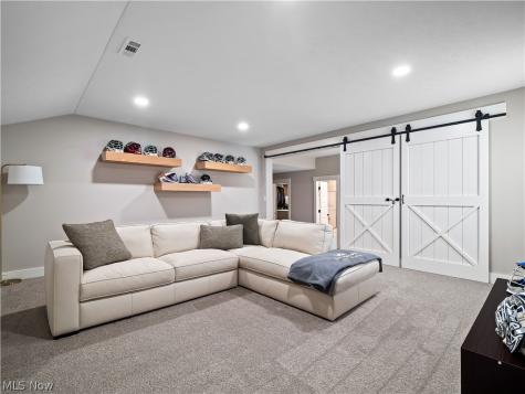 10134 Rosalee Lane Strongsville OH 44136