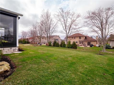 10134 Rosalee Lane Strongsville OH 44136