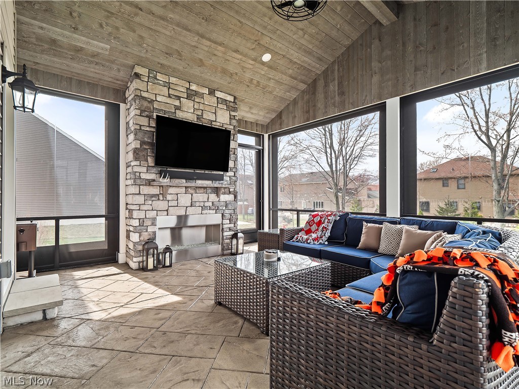 10134 Rosalee Lane Strongsville OH 44136