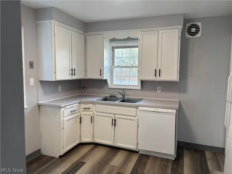 13500 Oakview Boulevard Garfield Heights OH 44125