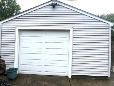 1352 Heaton Boulevard Niles OH 44446