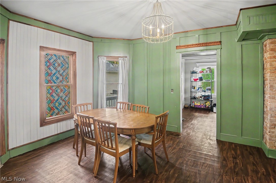 853 Summit Street NW Warren OH 44485