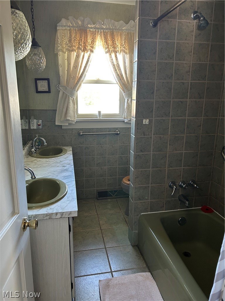 371 Jamison Avenue Cadiz OH 43907