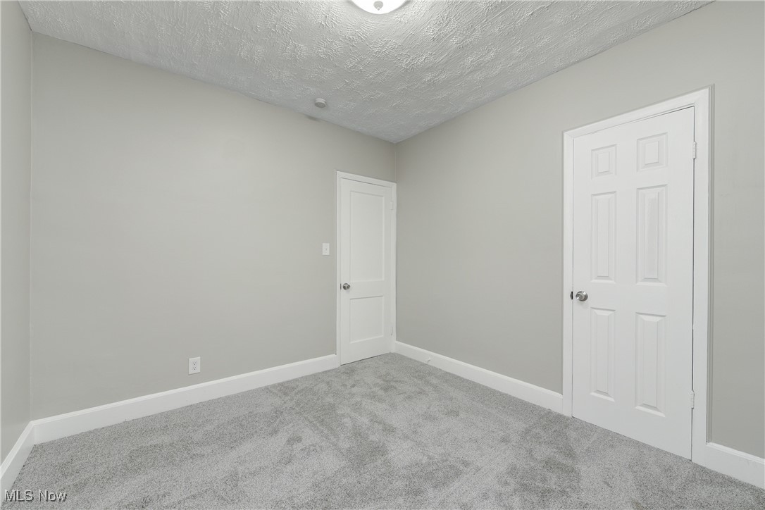 2092 W 101st Street Cleveland OH 44102