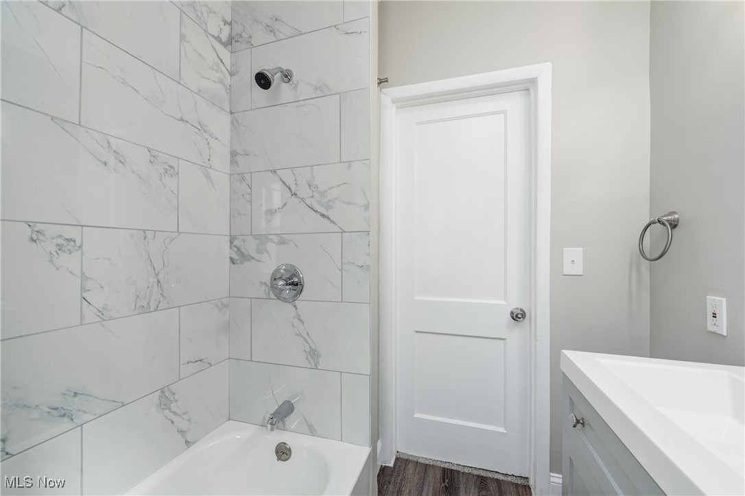 2092 W 101st Street Cleveland OH 44102