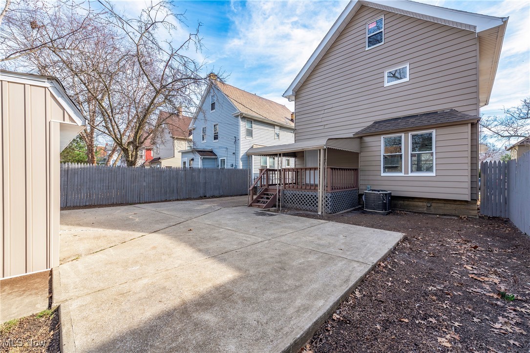 2092 W 101st Street Cleveland OH 44102