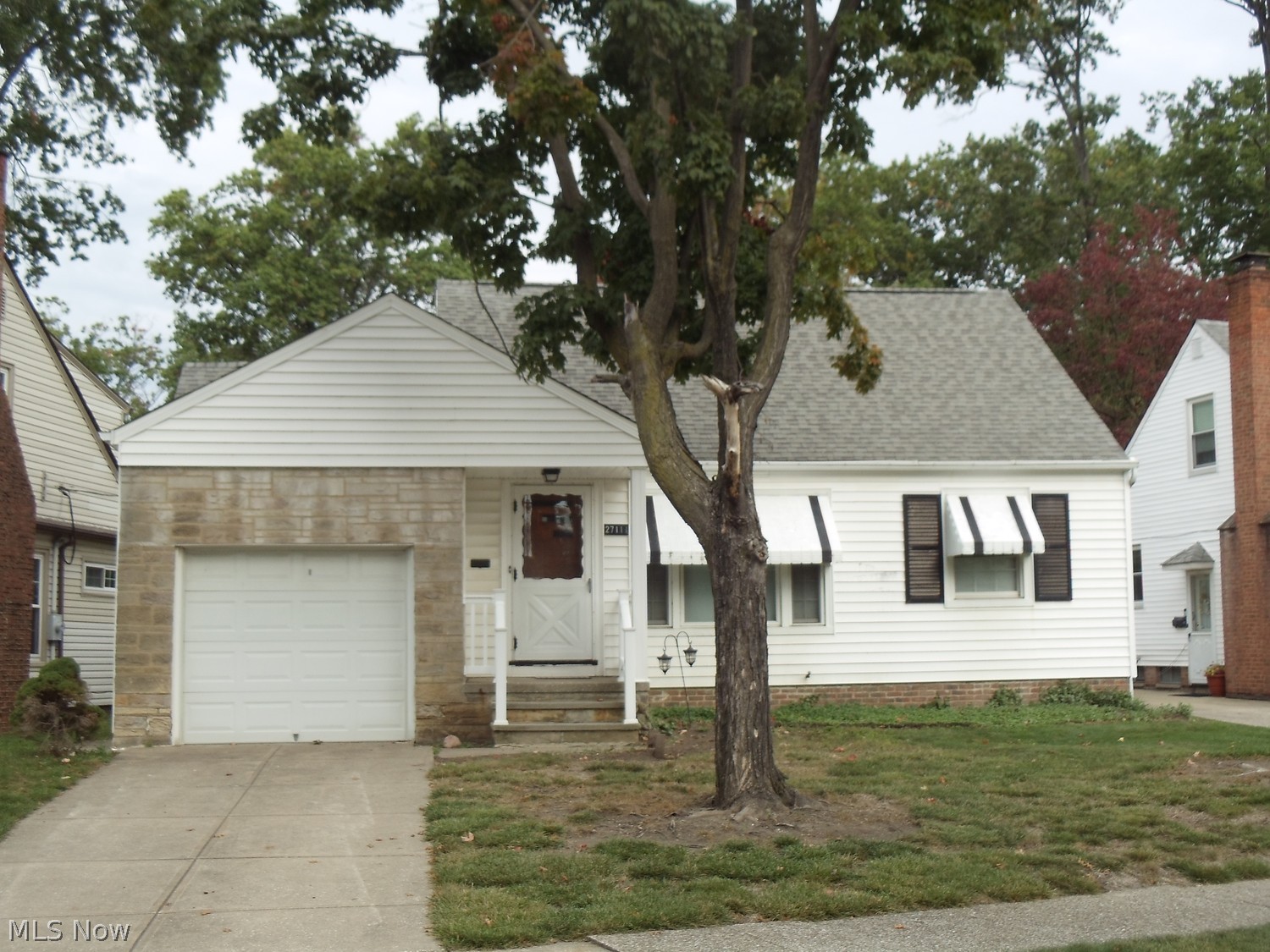 27111 Parkwood Drive Euclid OH 44132