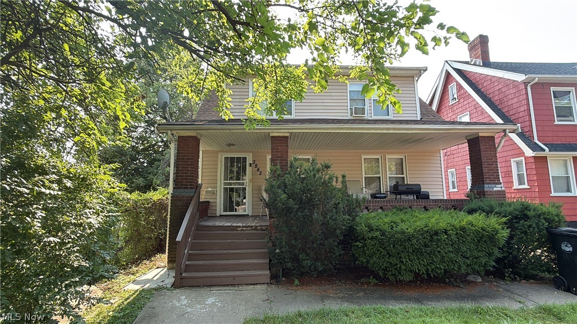 3842 E 151st Street Cleveland OH 44128