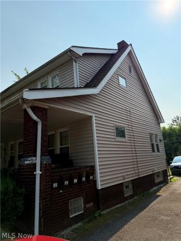 3842 E 151st Street Cleveland OH 44128