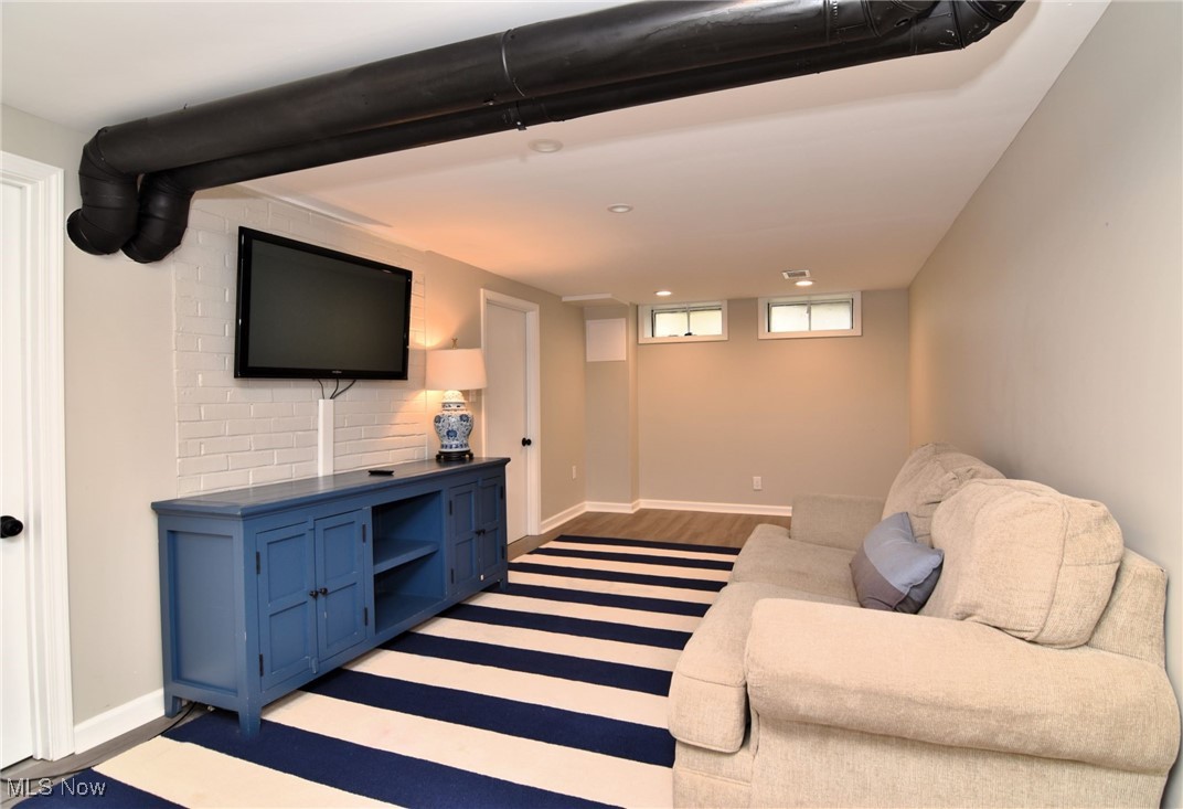 1767 Edgefield Road Lyndhurst OH 44124