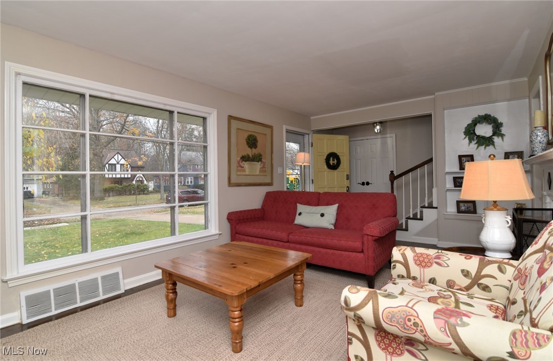 1767 Edgefield Road Lyndhurst OH 44124