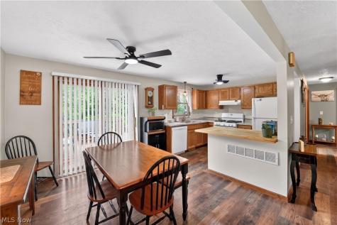 50 Ridge Top Circle Doylestown OH 44230