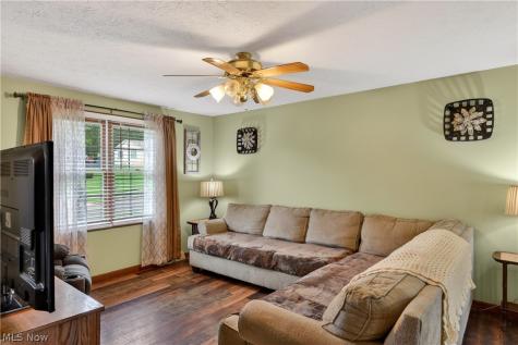50 Ridge Top Circle Doylestown OH 44230