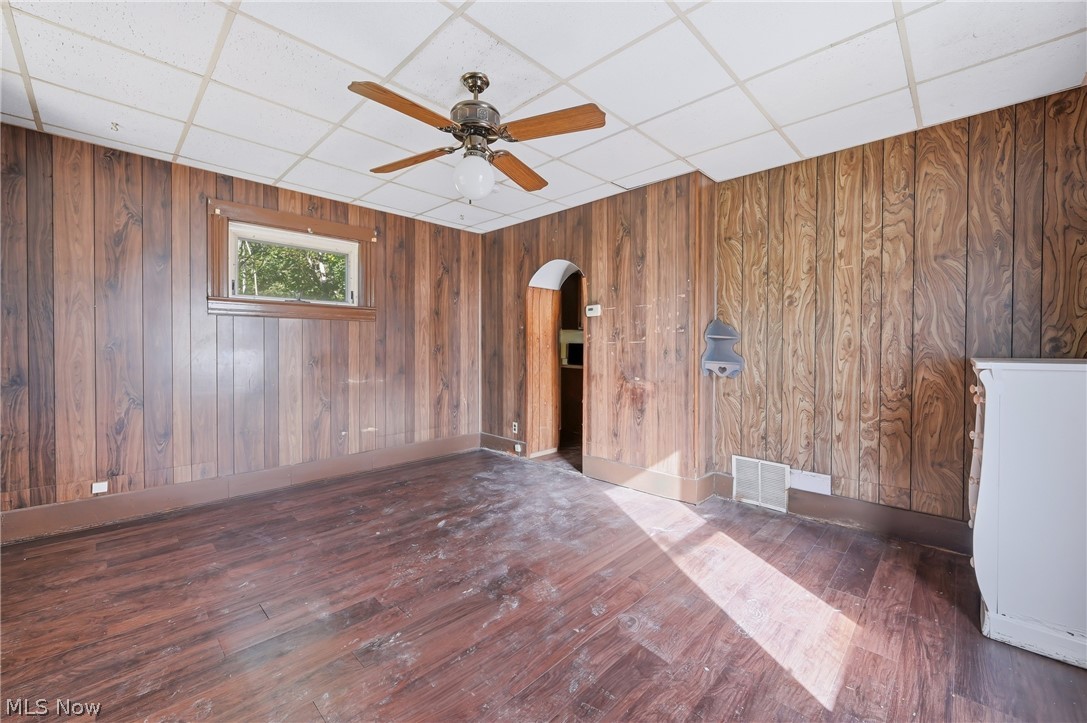 1568 Shehy Street Youngstown OH 44506