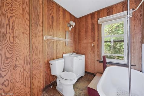 1568 Shehy Street Youngstown OH 44506