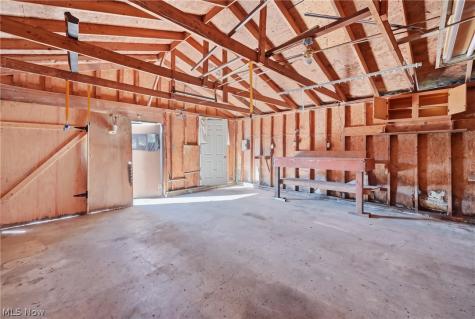 1568 Shehy Street Youngstown OH 44506