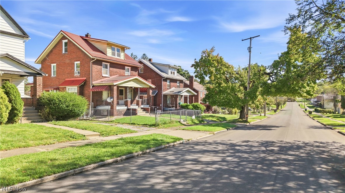 1568 Shehy Street Youngstown OH 44506