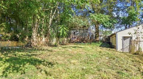 1568 Shehy Street Youngstown OH 44506