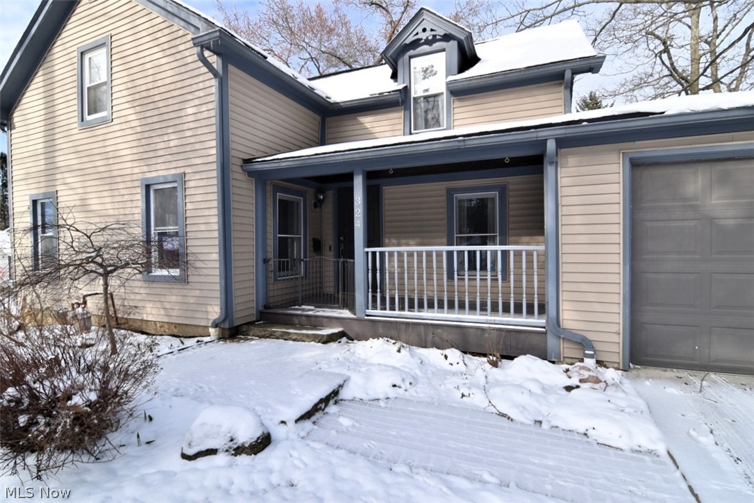 324 South Street Chardon OH 44024