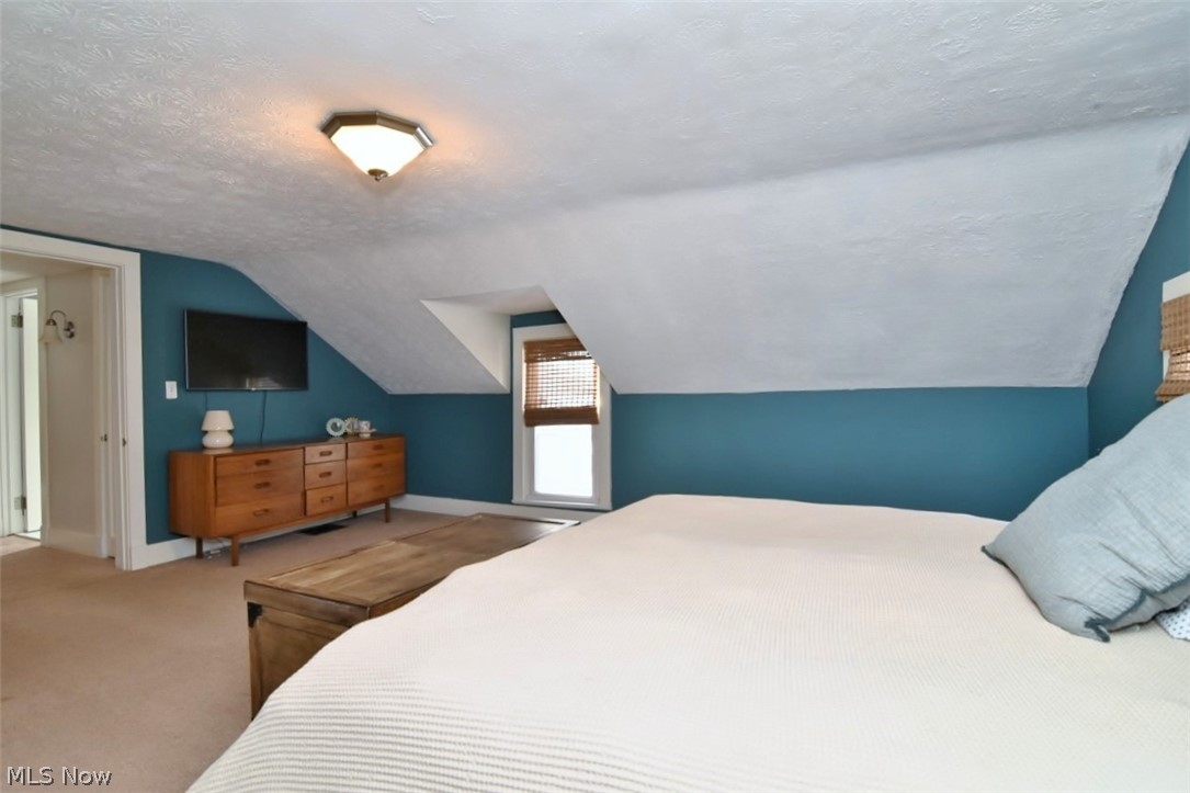 324 South Street Chardon OH 44024