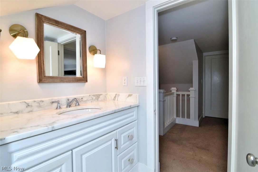 324 South Street Chardon OH 44024