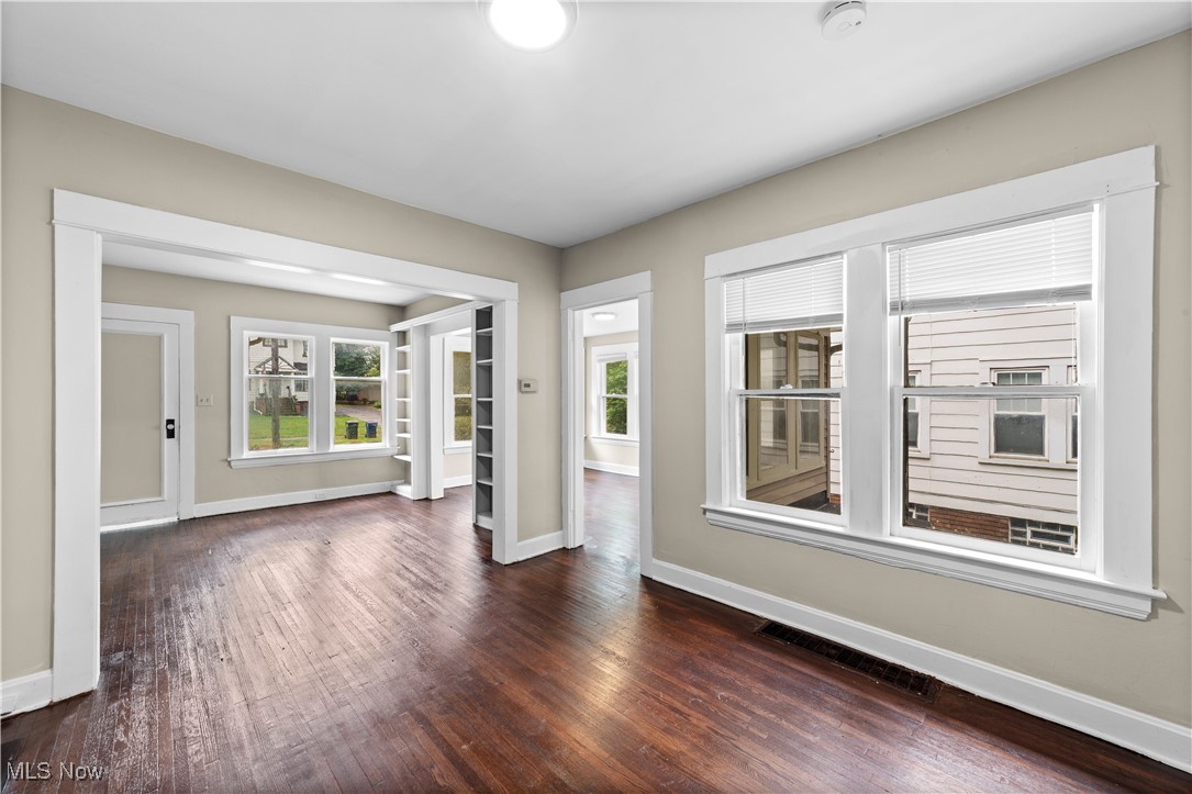 3165 Oak Road Cleveland Heights OH 44118