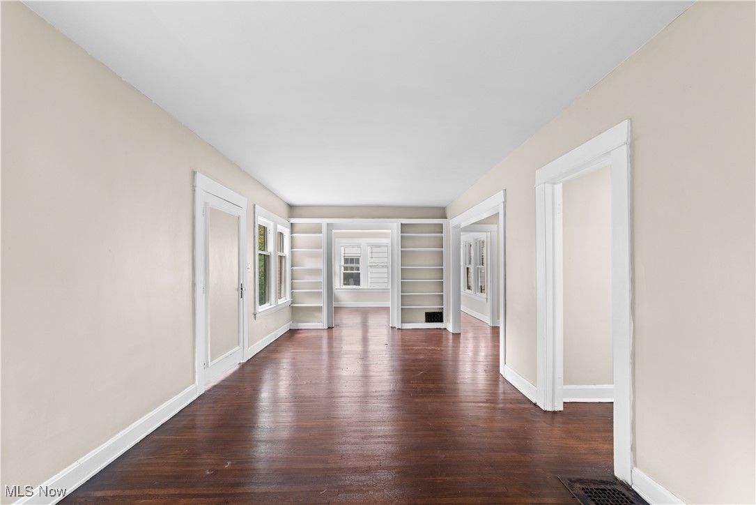 3165 Oak Road Cleveland Heights OH 44118