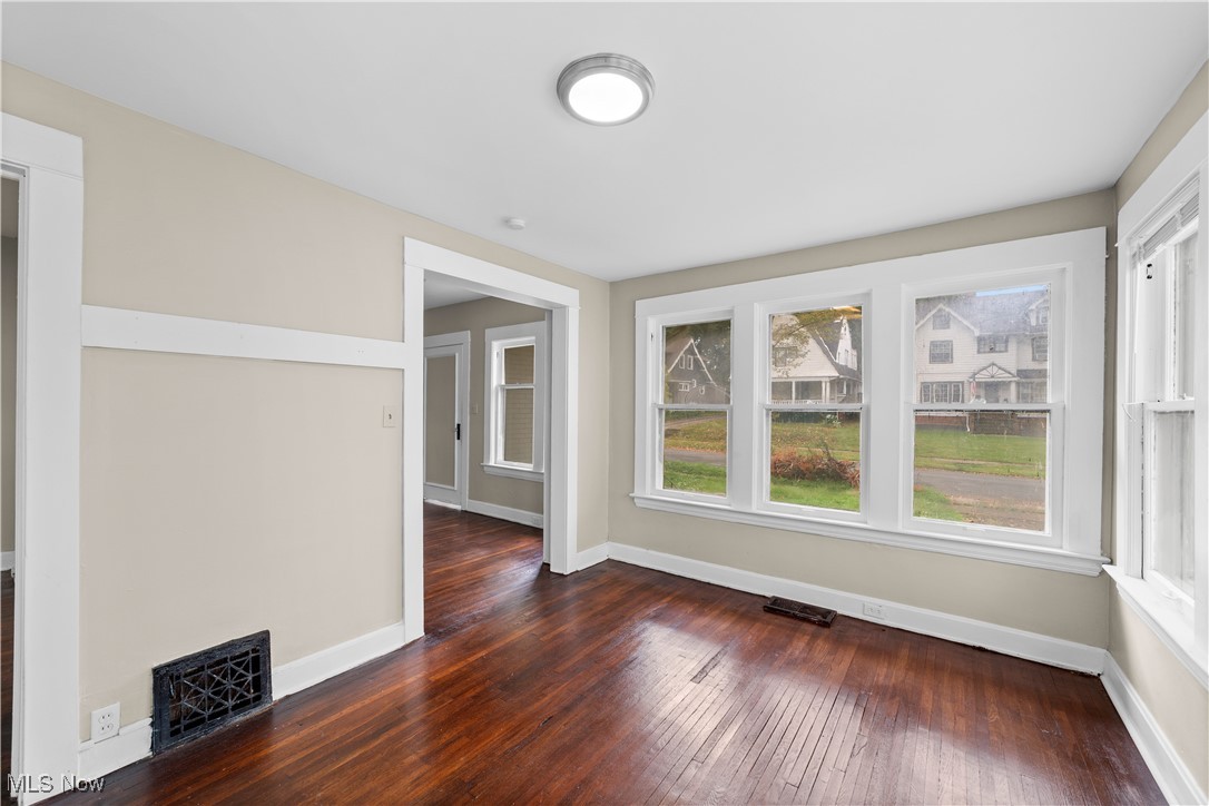 3165 Oak Road Cleveland Heights OH 44118