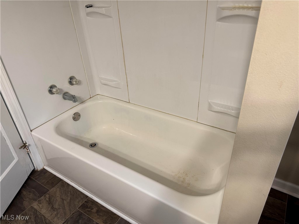 1222 E 360th Street Eastlake OH 44095