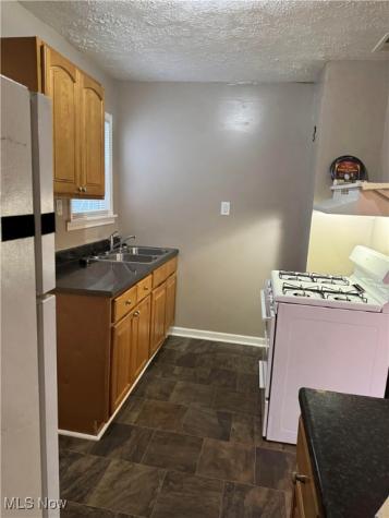 1222 E 360th Street Eastlake OH 44095