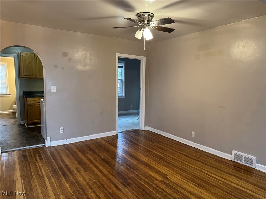 1222 E 360th Street Eastlake OH 44095