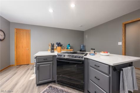 6840 Akron Avenue NW Canal Fulton OH 44614